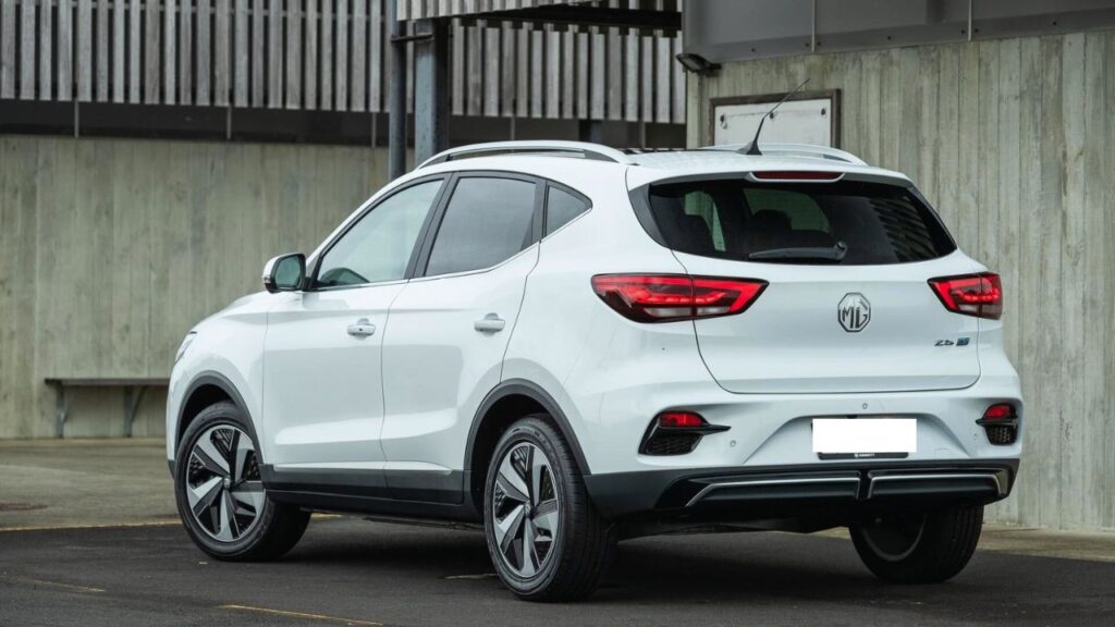 MG ZS EV 2025